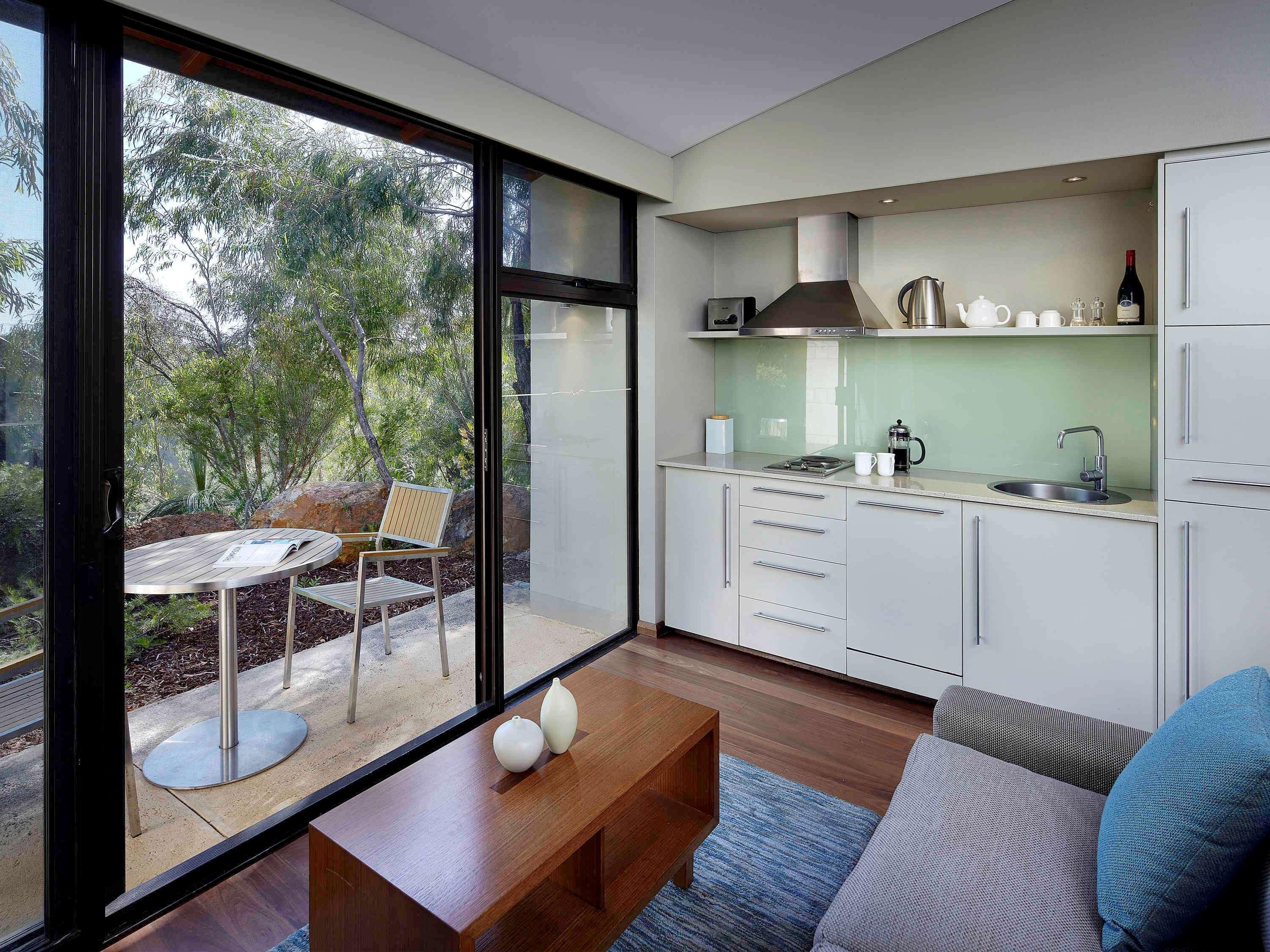 Pullman Bunker Bay Resort Margaret River Dunsborough Esterno foto A kitchen in a typical apartment at the Village