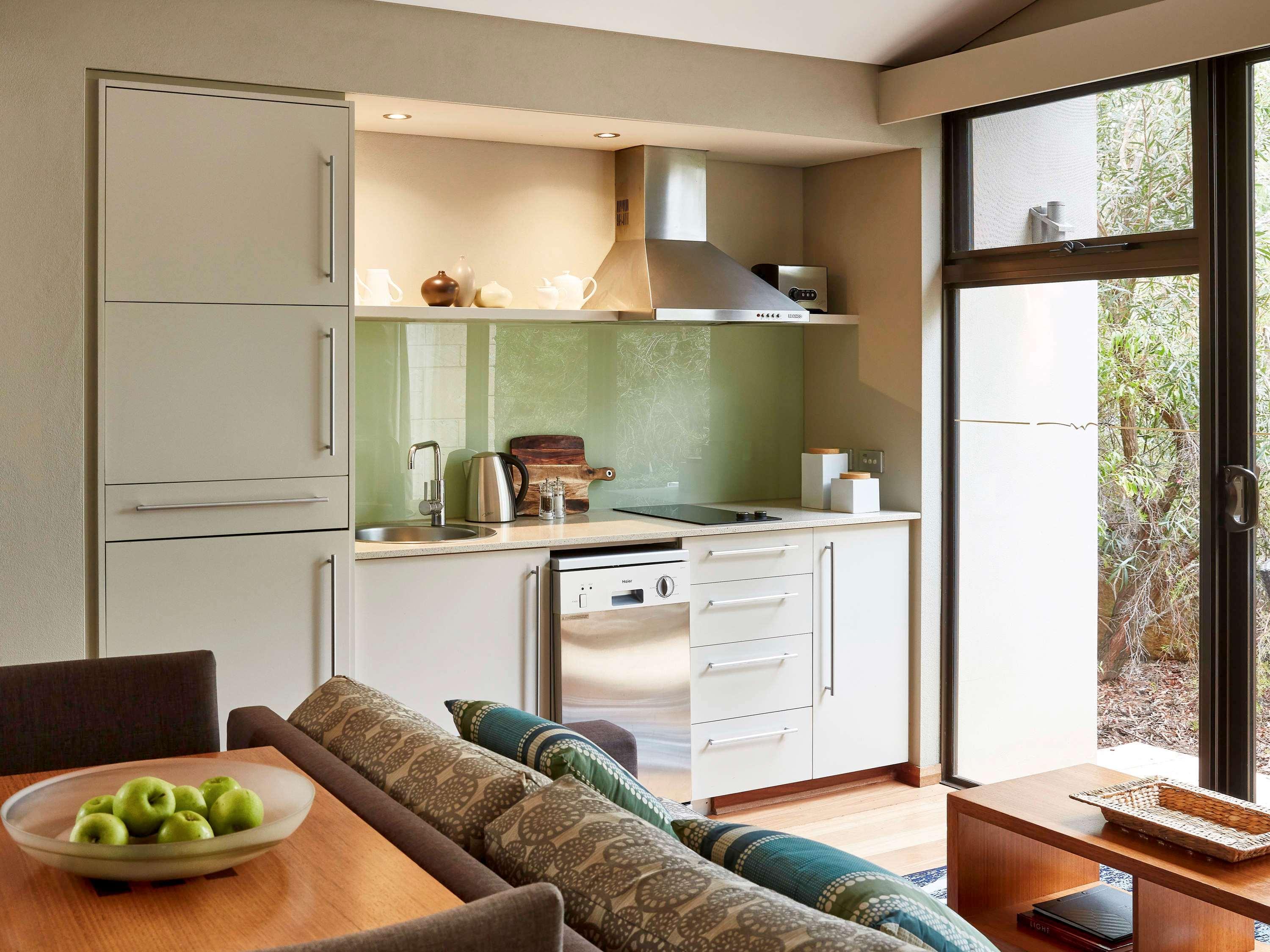 Pullman Bunker Bay Resort Margaret River Dunsborough Esterno foto A kitchen in a typical apartment