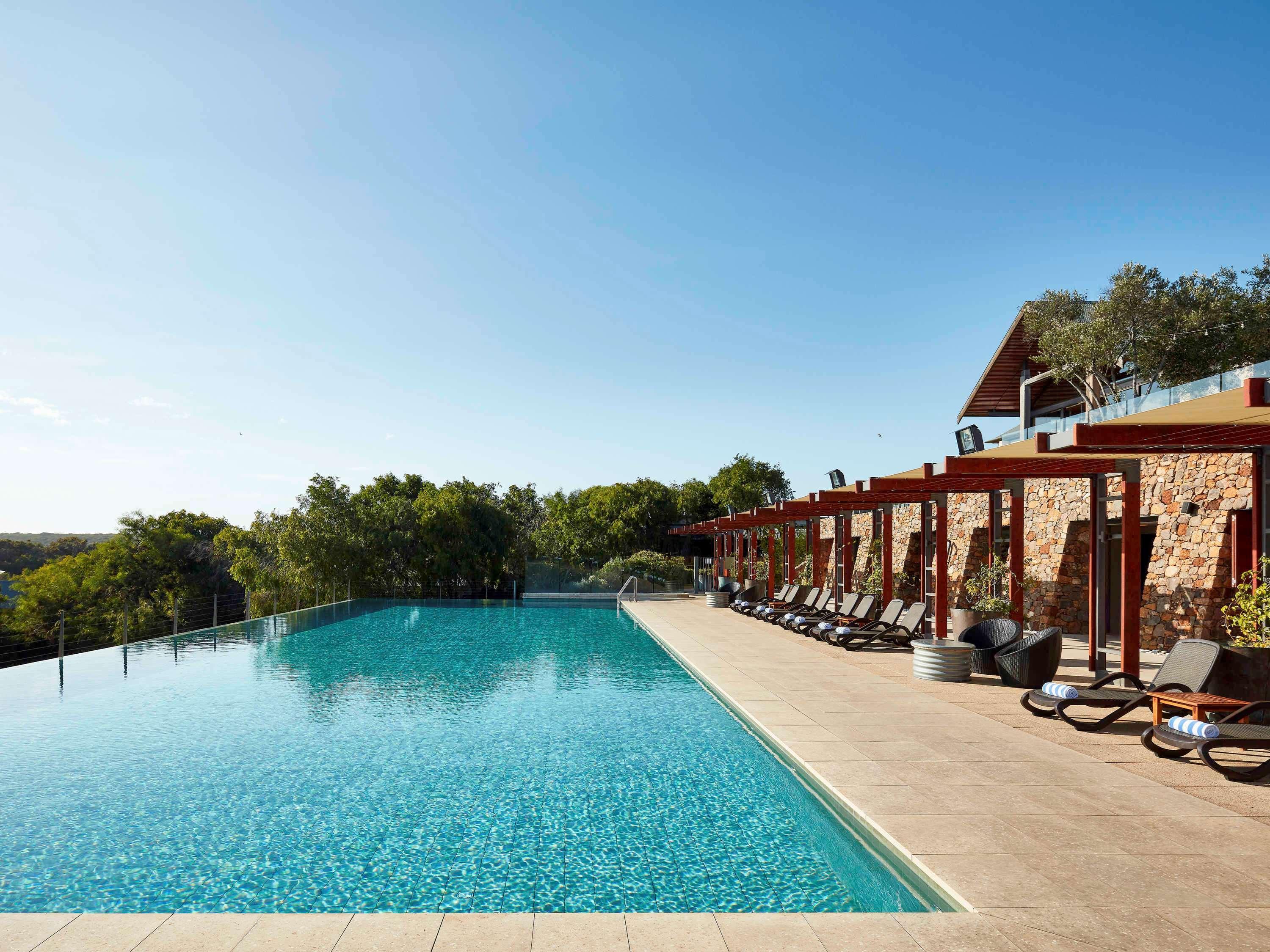 Pullman Bunker Bay Resort Margaret River Dunsborough Esterno foto The swimming pool at the hotel