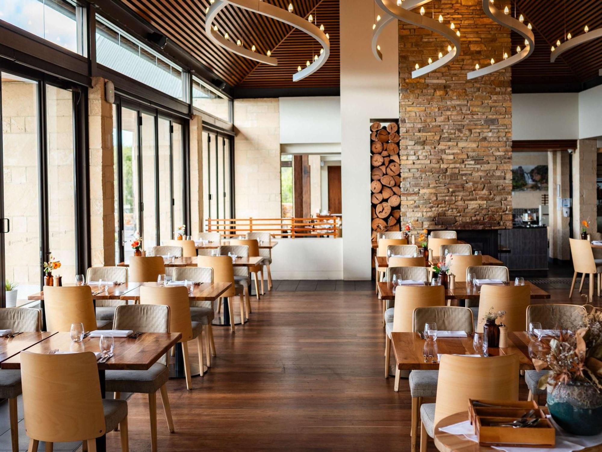 Pullman Bunker Bay Resort Margaret River Dunsborough Esterno foto Interior of the restaurant